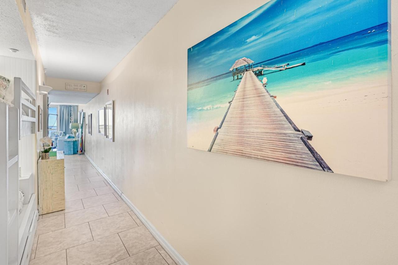 Pelican Beach Resort Rentals Дестин Экстерьер фото