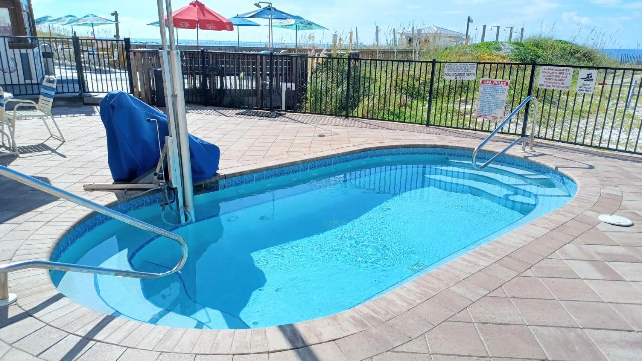 Pelican Beach Resort Rentals Дестин Экстерьер фото