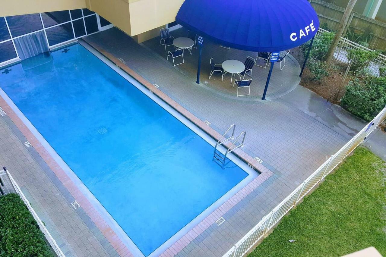 Pelican Beach Resort Rentals Дестин Экстерьер фото